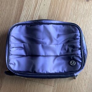 Lululemon toiletry case